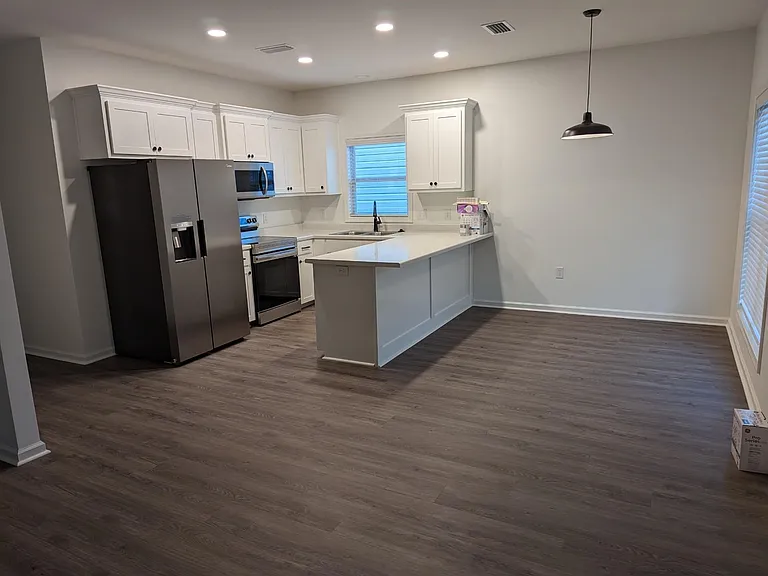 93 Edgefield Rd — Photo 25