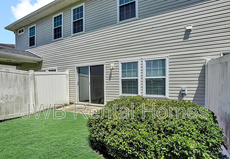 1512 Biscayne Bay Dr — Photo 17