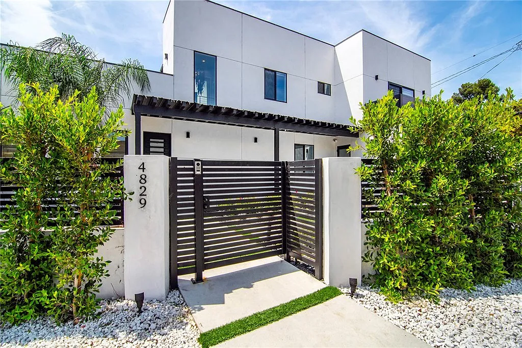 4 bed, 4.5 bath, 2213 sqft, $7,700 — Photo 4