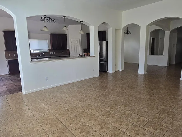 23827 Wispy Way — Photo 4