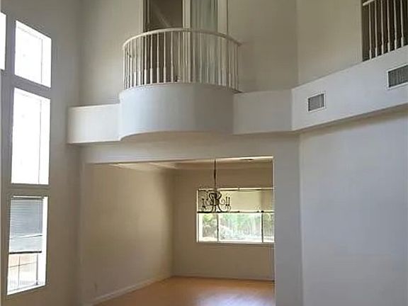 3rd image of 5147 Villa Vecchio Ct