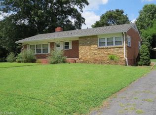 701 Carolina Ave, Reidsville, NC 27320
