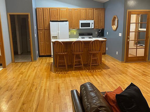 4th image of 21900 145th Ave SE #B