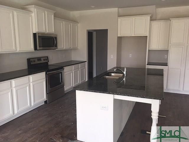 2nd image of 103 Grimsby Rd