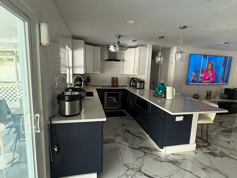 502 Neal Ln — Photo 7