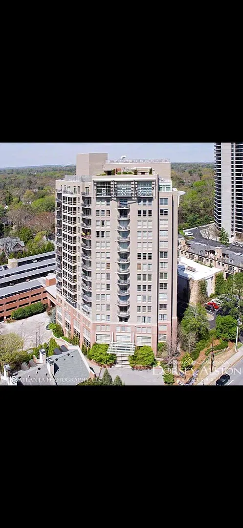 2626 Peachtree Rd NW - Peachtree Condo — Photo 1