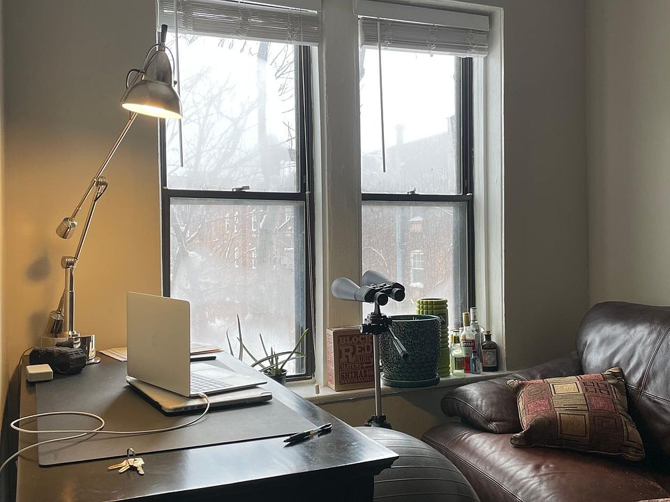 1st image of 3425 N Elaine Pl #3S