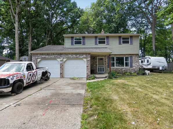 3047 Courtesy Dr, Flint, MI 48506