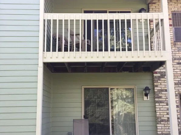 135 W Oak Leaf Dr Unit 4, Oak Creek, WI 53154