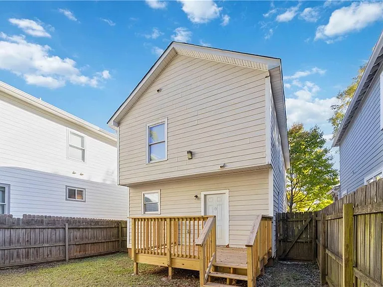 639 Ira St SW — Photo 25