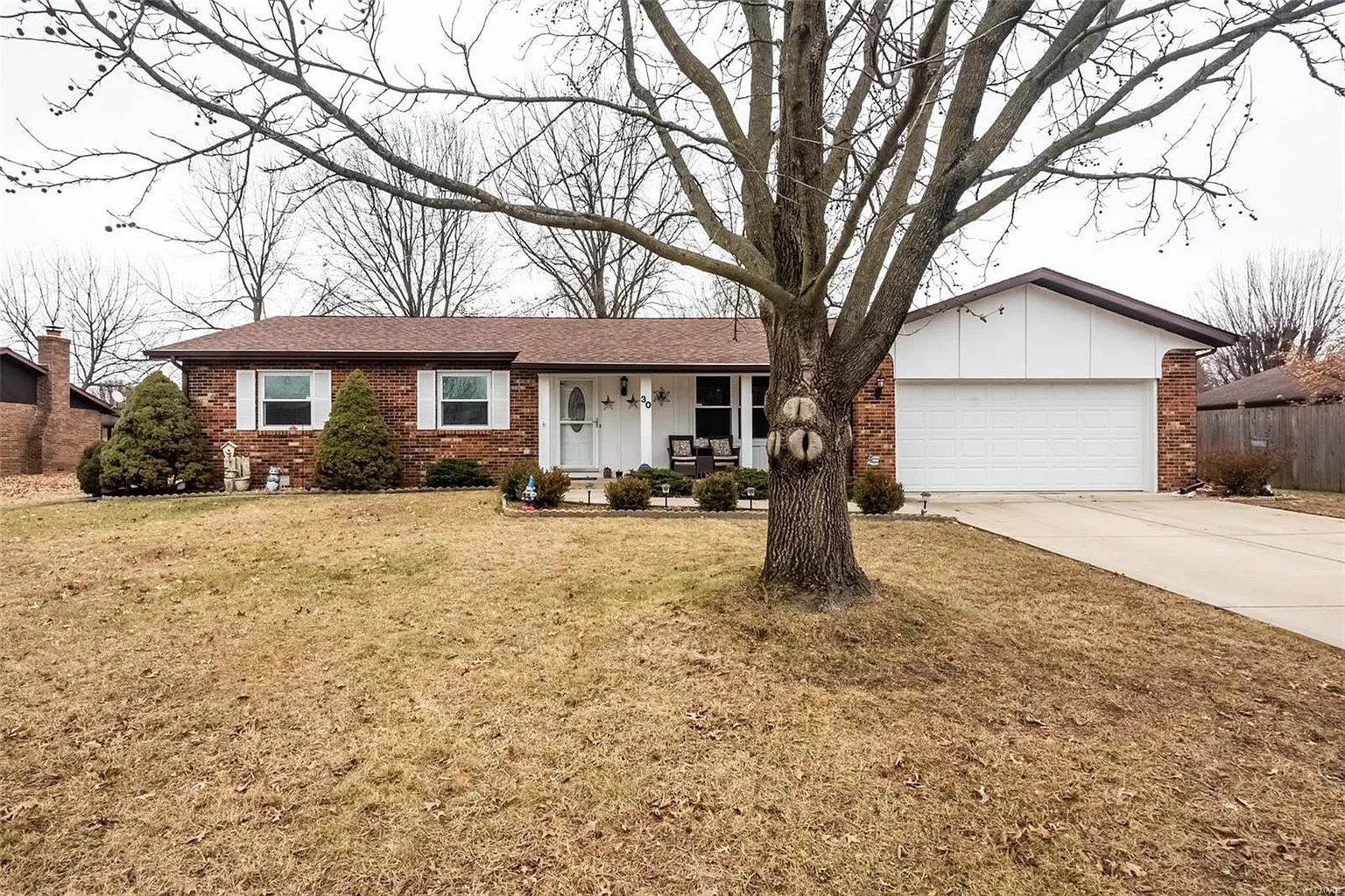 30 Fleur Dr photo 1