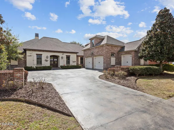 105 Shinnecock Hills Dr, Broussard, LA 70518