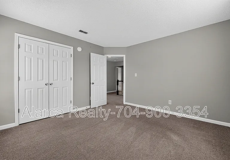 1901 Misty Vale Rd — Photo 17