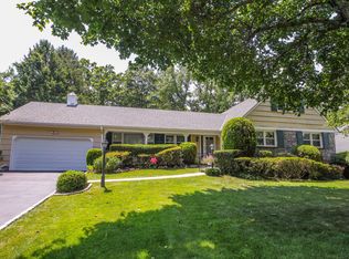 191 Winding Brook Rd, New Rochelle, NY 10804