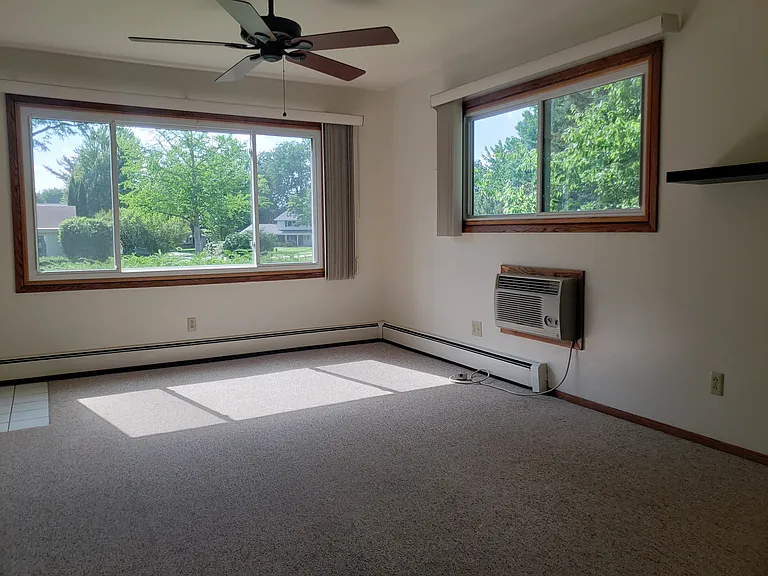 5200 Schofield St #5200 — Photo 2