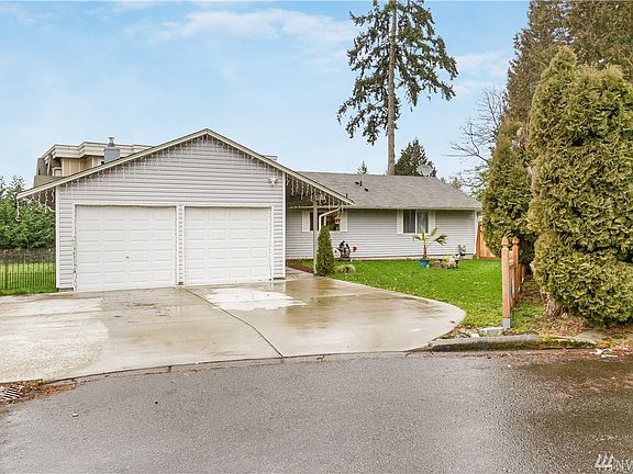 3rd image of 12820 NE 94th St