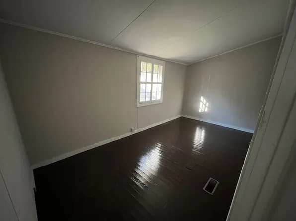 120 S Main St, Water Valley, MS 38965