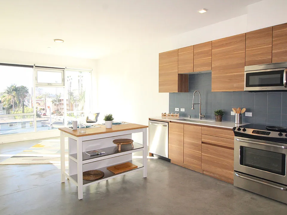 Crest-Urban Apartments