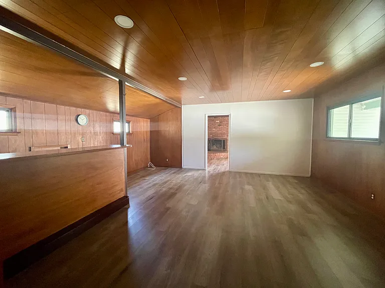 9161 Fortson Dr — Photo 6
