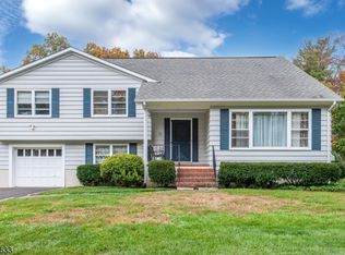 24 Lidgerwood Pl, Morristown, NJ 07960
