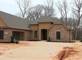 448 Long Acre Dr, Bossier City, LA 71111