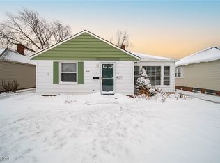 430 E 309th St, Willowick, OH 44095