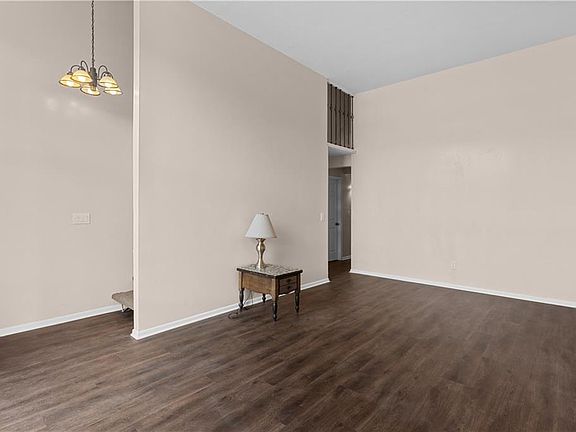 5th image of 813 N 70th St