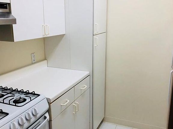 5th image of 345 E 56th St APT 11A