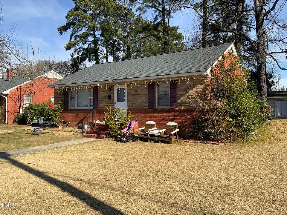 2nd image of 1218 W Pearsall St