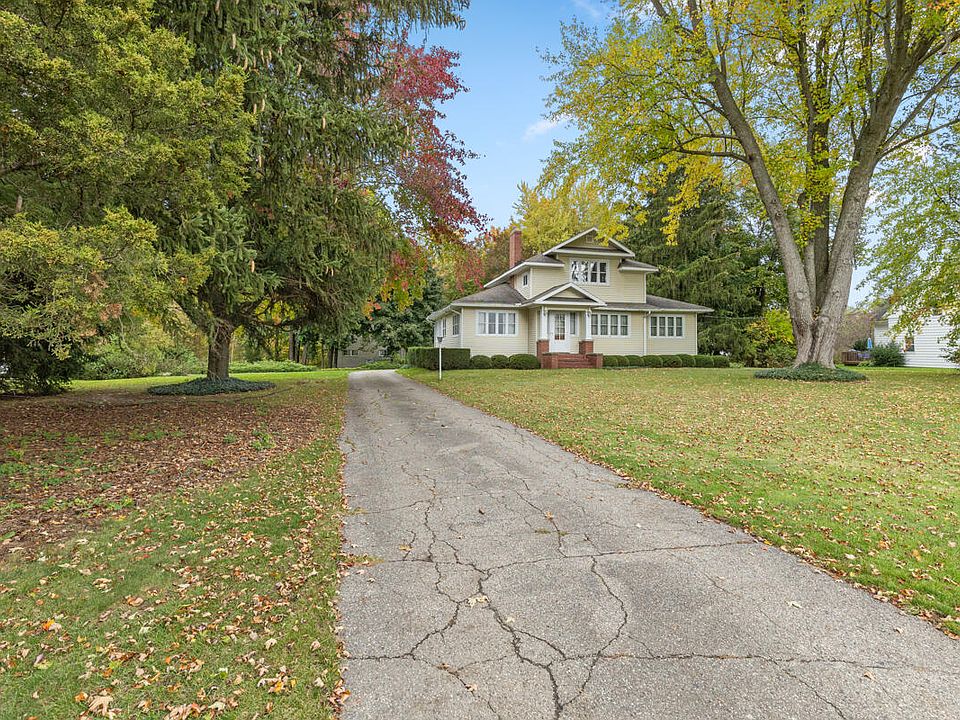 3875 Four Mile Rd NW, Grand Rapids, MI 49544 | Zillow