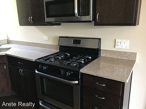 2nd image of 3821 W Montrose Ave APT 3