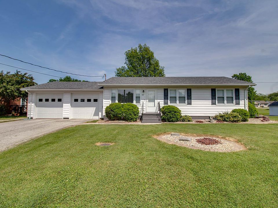 917 Sumner St, Jerseyville, IL 62052 Zillow