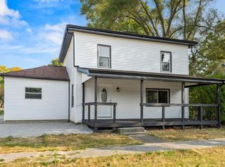 405 E Oak St, Butler, IN 46721