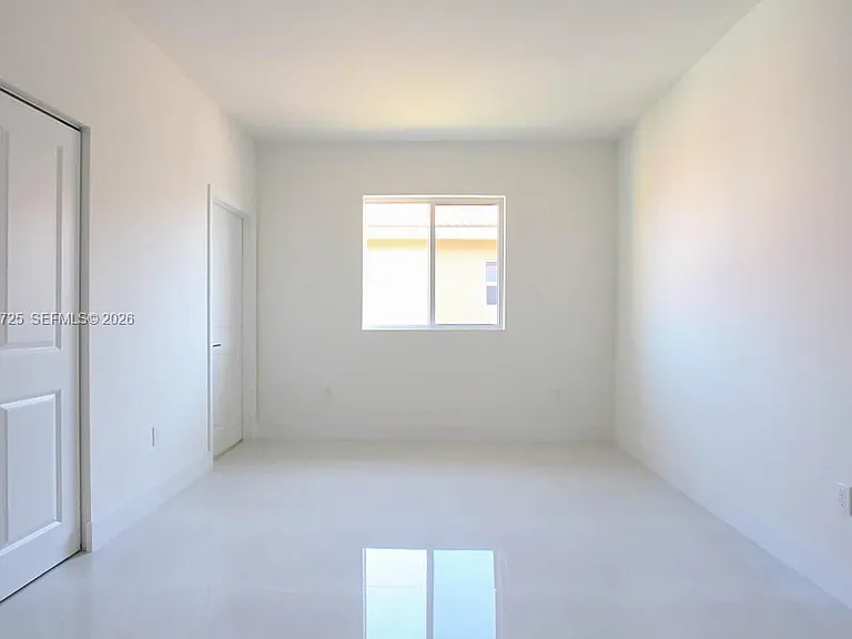 15631 SW 11th Ter — Photo 33