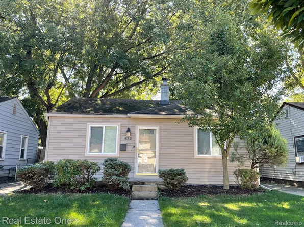 632 E Harwood Ave, Madison Heights, MI 48071