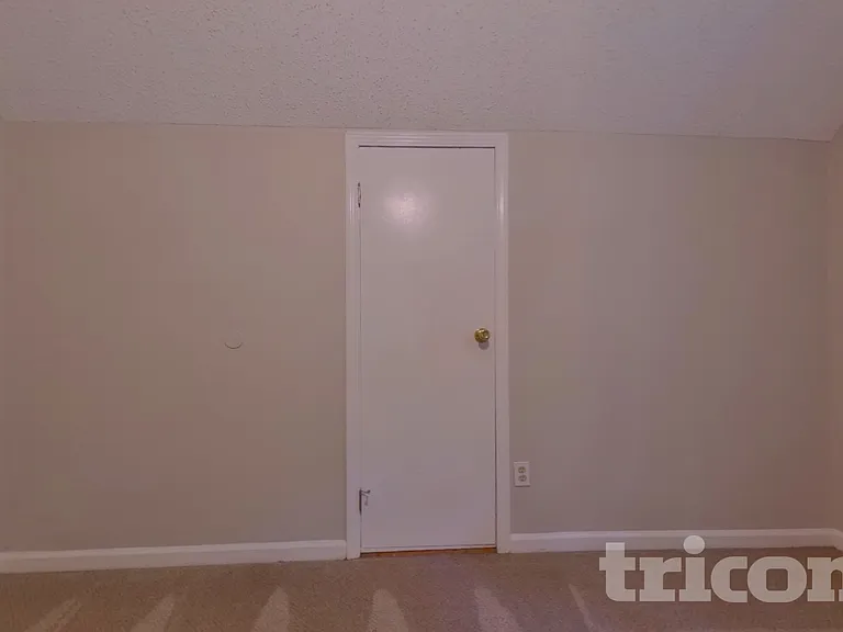85 Elizabeth Pl — Photo 11
