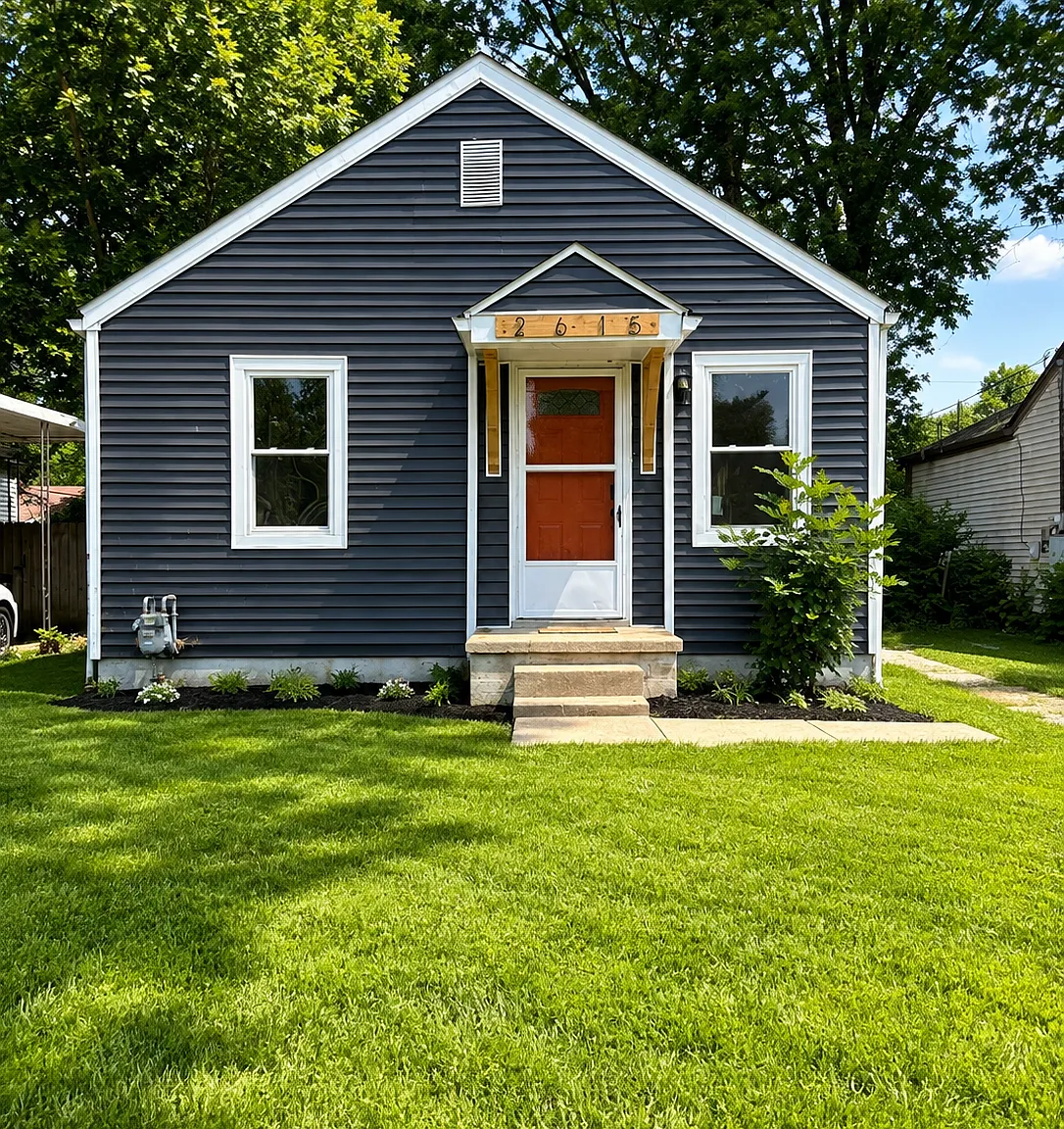 2 bed, 718 sqft, $1,350 — Photo 1