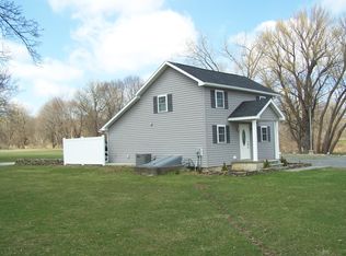 564 Pre Emption Rd, Geneva, NY 14456