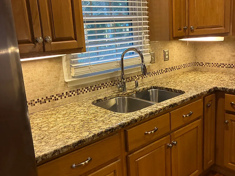 2426 Jay Cir — Photo 7