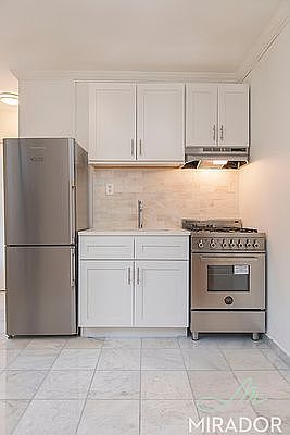 3rd image of 403 E 8th St APT 3