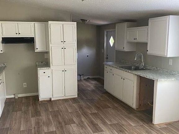 5th image of 3709 Shady Ln