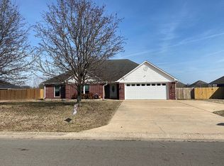 19 Hummingbird Dr, Vilonia, AR 72173