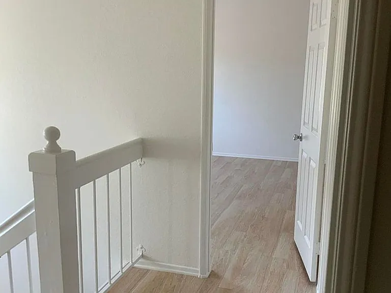 5473 Spanish Oak Ln #B — Photo 12