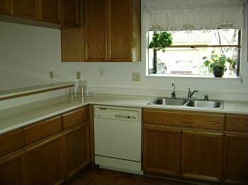 3rd image of 2372 Leptis Cir