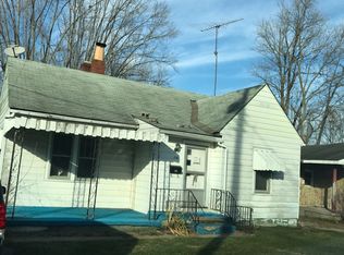 220 E Main St, Austin, IN 47102