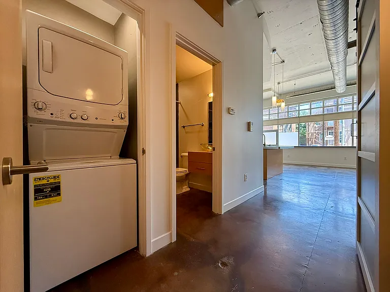 Central Park Lofts — Photo 48