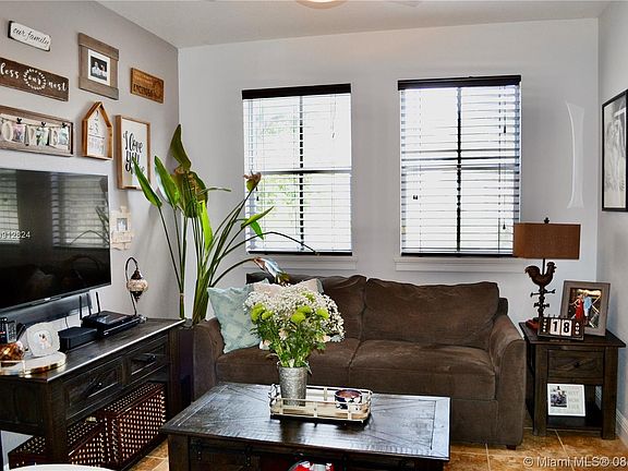 4th image of 8956 W Flagler St APT 202