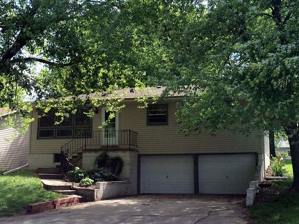 2nd image of 1115 Q St