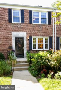 5513 Medwick Garth N, Baltimore, MD, 21228