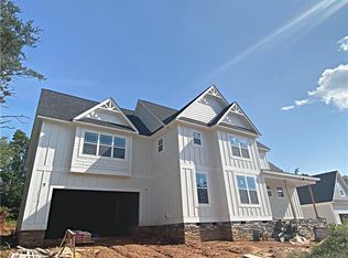 3920 13th St NE, Hickory, NC 28601